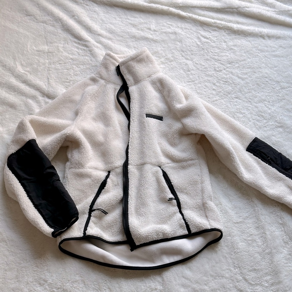 Fleece white zip up Size 8-10